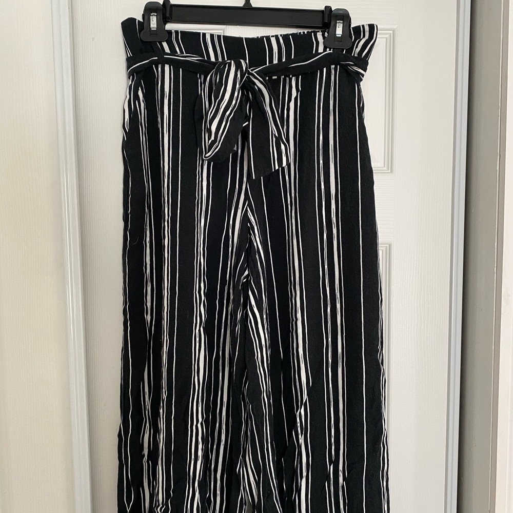 Cute flowy striped pants!